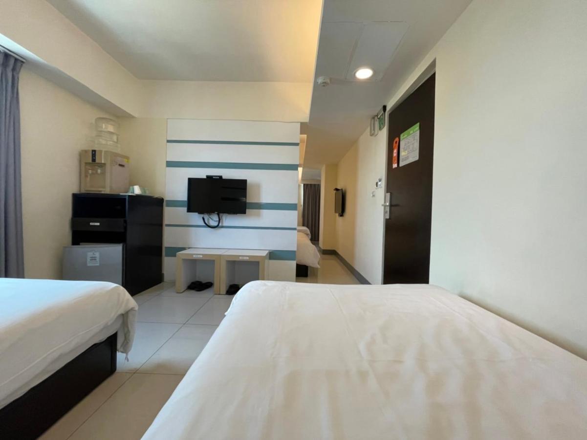 Kiwi Express Hotel - Kaohsiung Station Eksteriør bilde