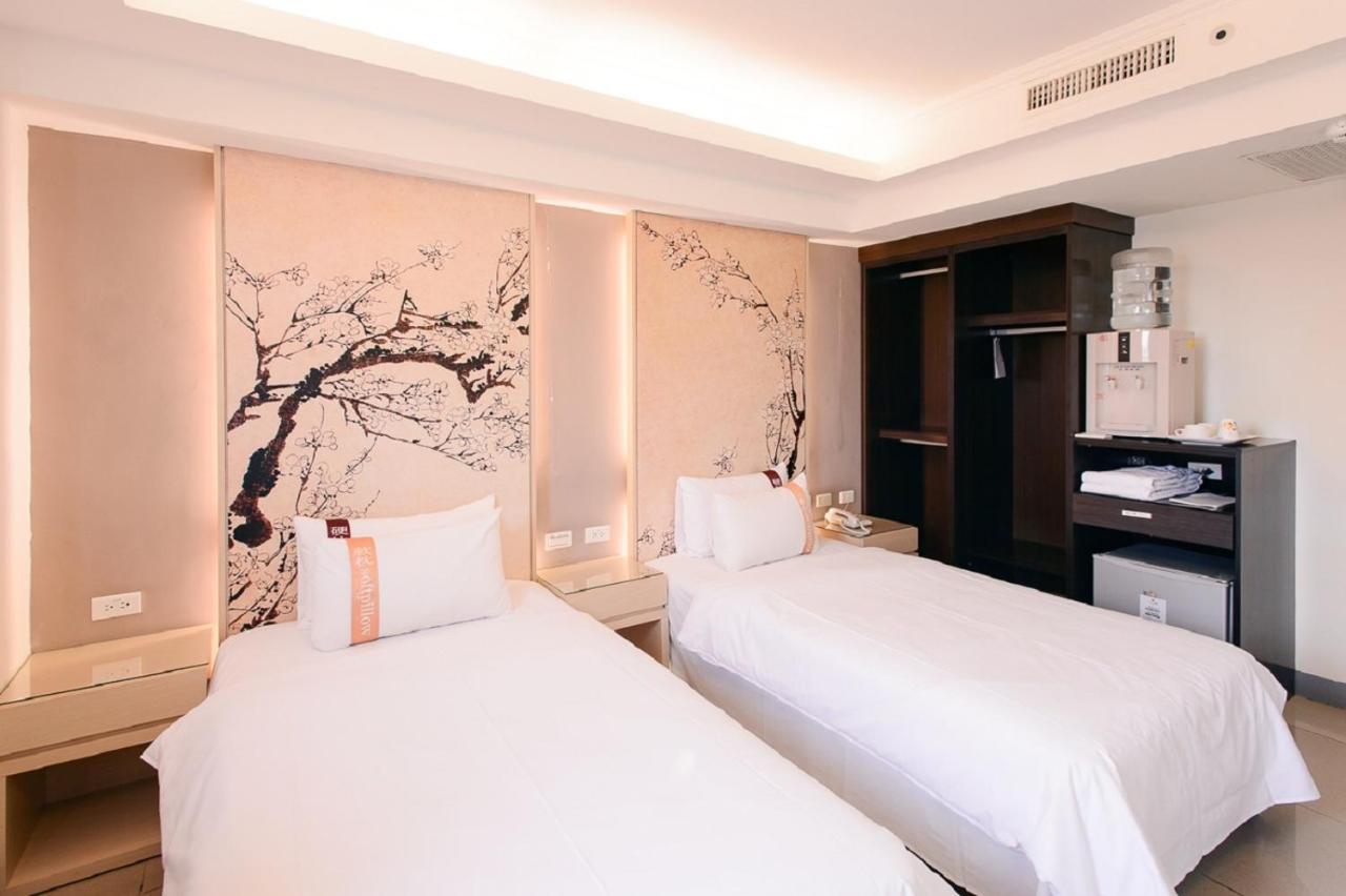 Kiwi Express Hotel - Kaohsiung Station Eksteriør bilde
