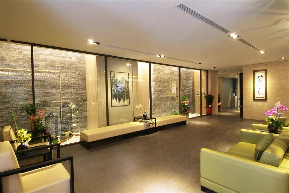 Kiwi Express Hotel - Kaohsiung Station Eksteriør bilde