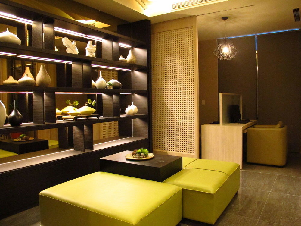 Kiwi Express Hotel - Kaohsiung Station Eksteriør bilde
