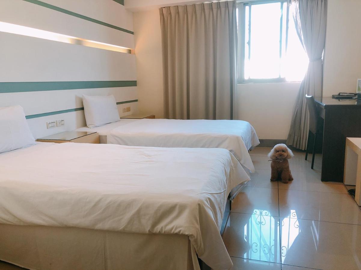 Kiwi Express Hotel - Kaohsiung Station Eksteriør bilde
